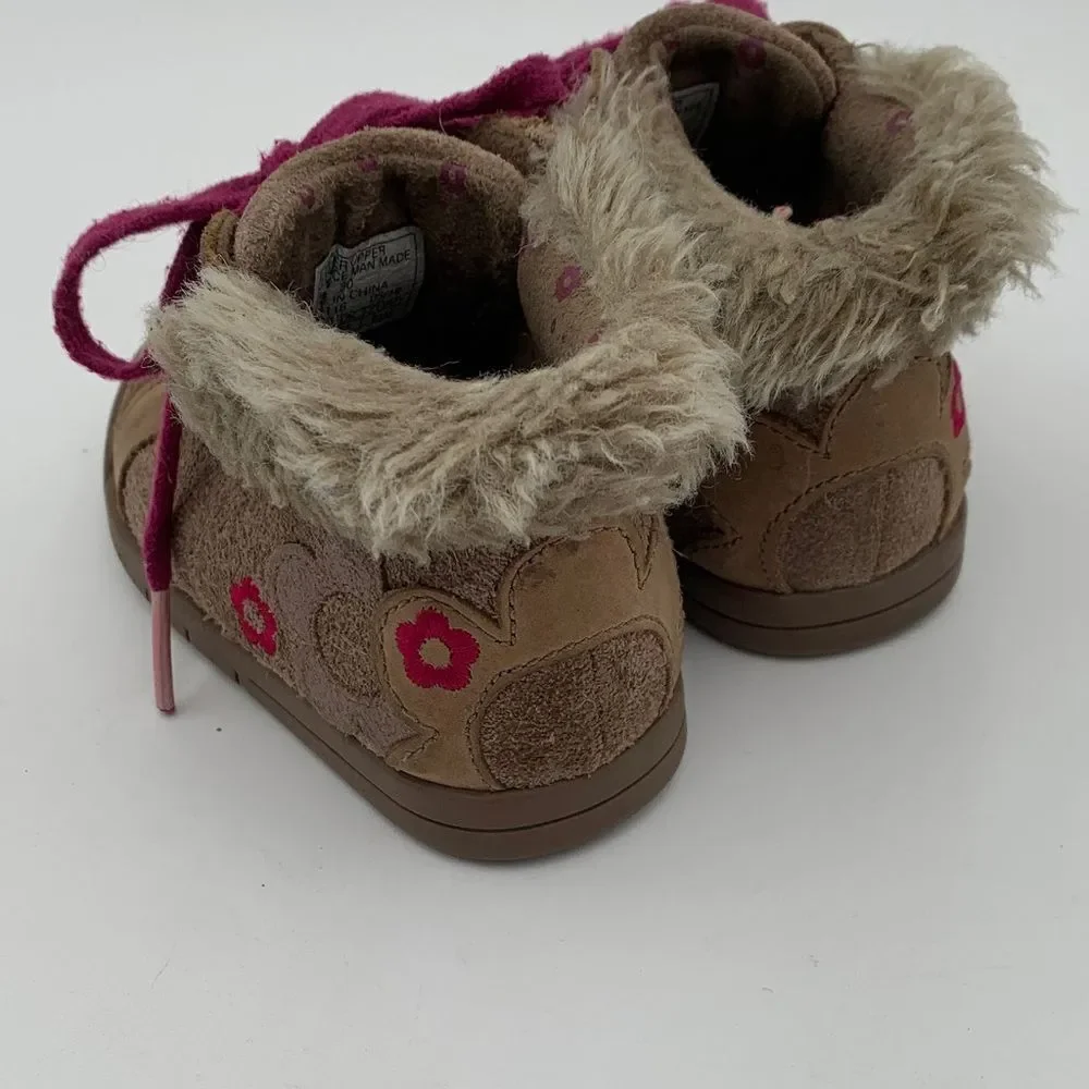 Clarks Toddler Brown Suede Boots with Pink Accents Size 5